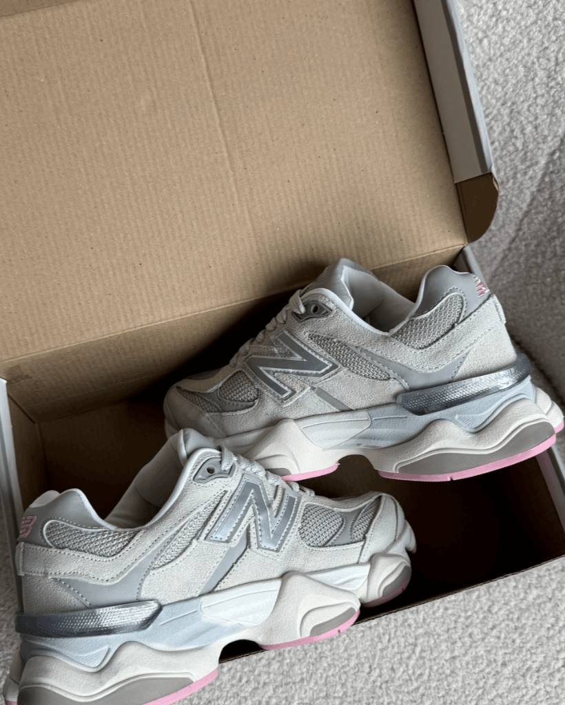 Tênis NB 9060 Cinza Feminino em Camurça