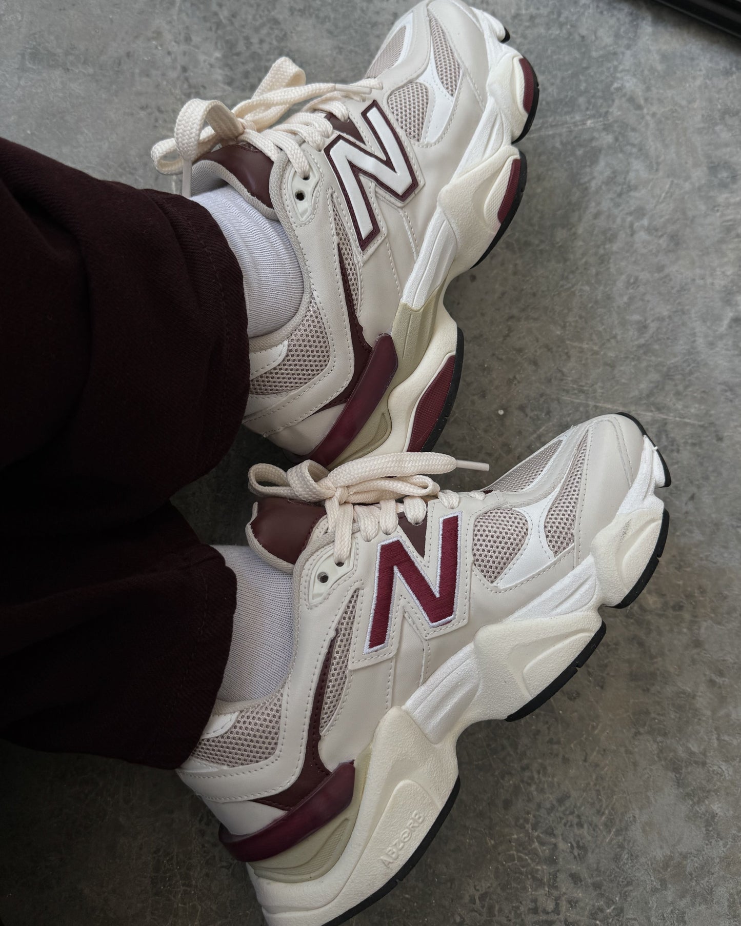 Tênis NB 9060 Off Bordo Feminino Casual