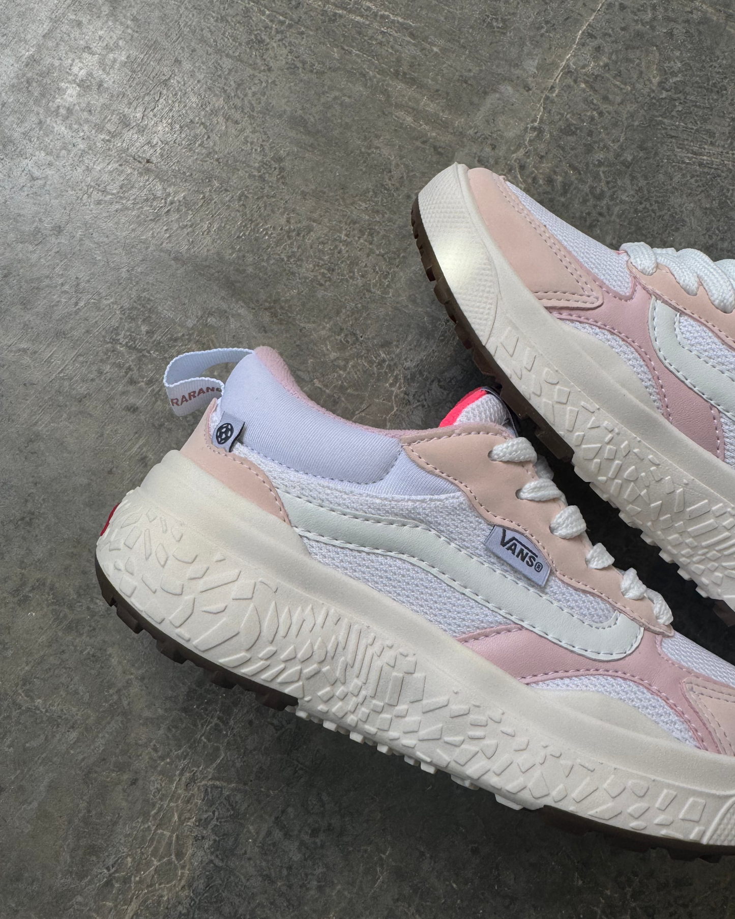 Tênis Vans Ultrarange