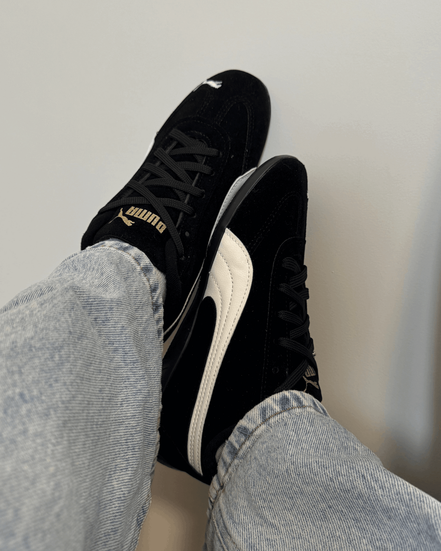 Tênis Speed Cat Preto Feminino em Suede
