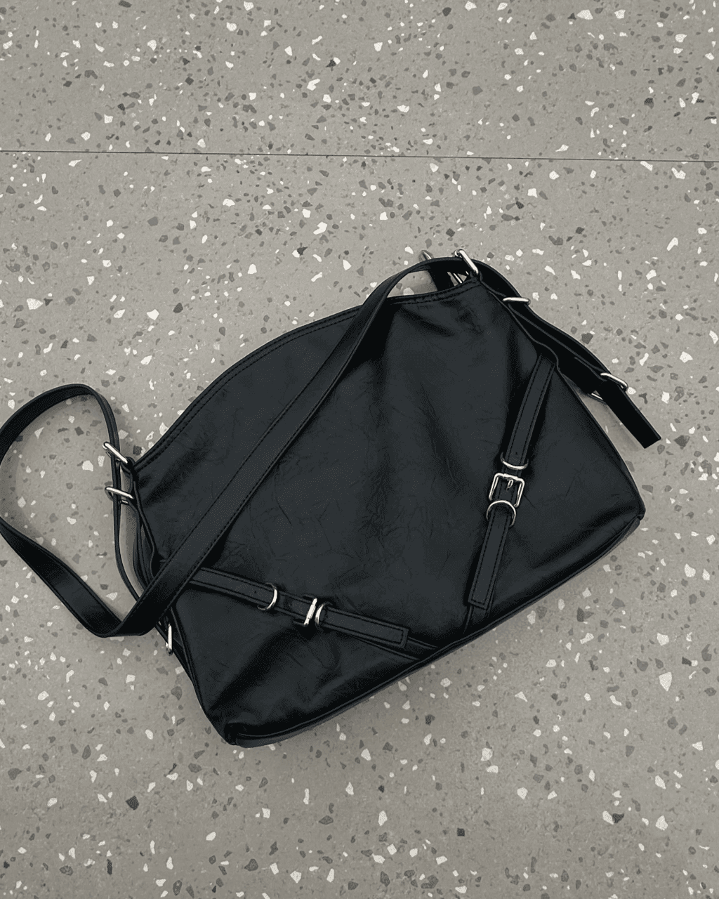 Bolsa Abea Feminina Grande Preta em Couro Sintético com Alça Longa