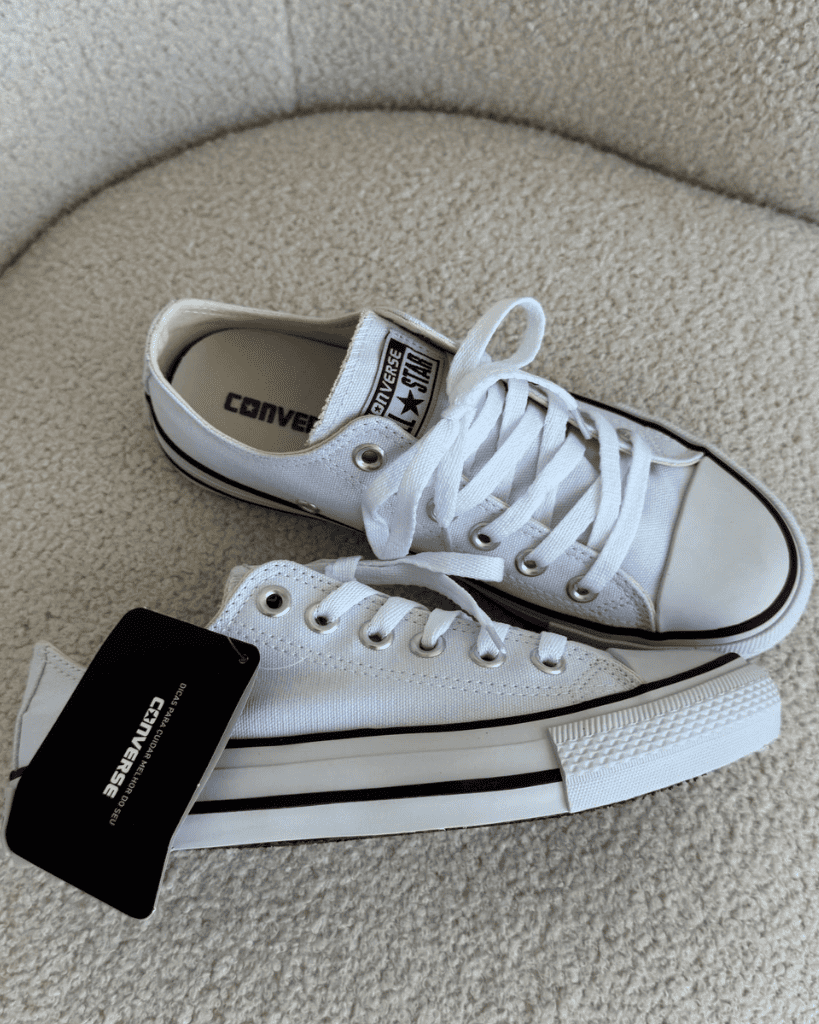 Tênis All Star branco feminino cano baixo com solado vulcanizado clássico