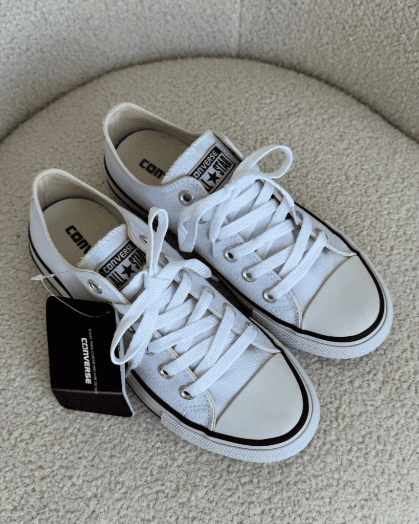 Tênis All Star branco feminino cano baixo com solado vulcanizado clássico