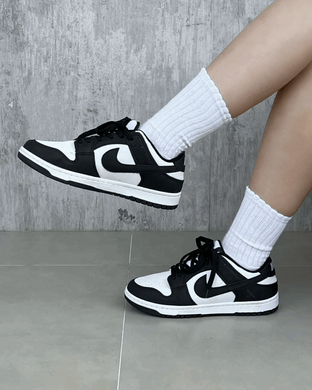 Tênis Dunk Preto e Branco Feminino Casual Confortável