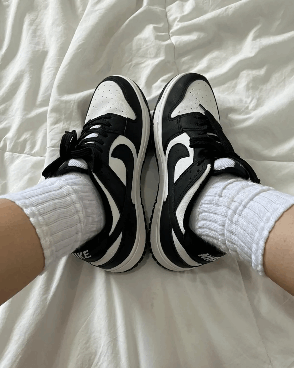 Tênis Dunk Preto e Branco Feminino Casual Confortável