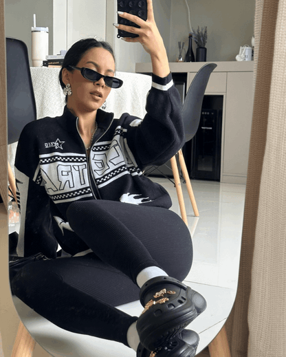 Chinelo Babuche Preto com Charms Dourados Removíveis