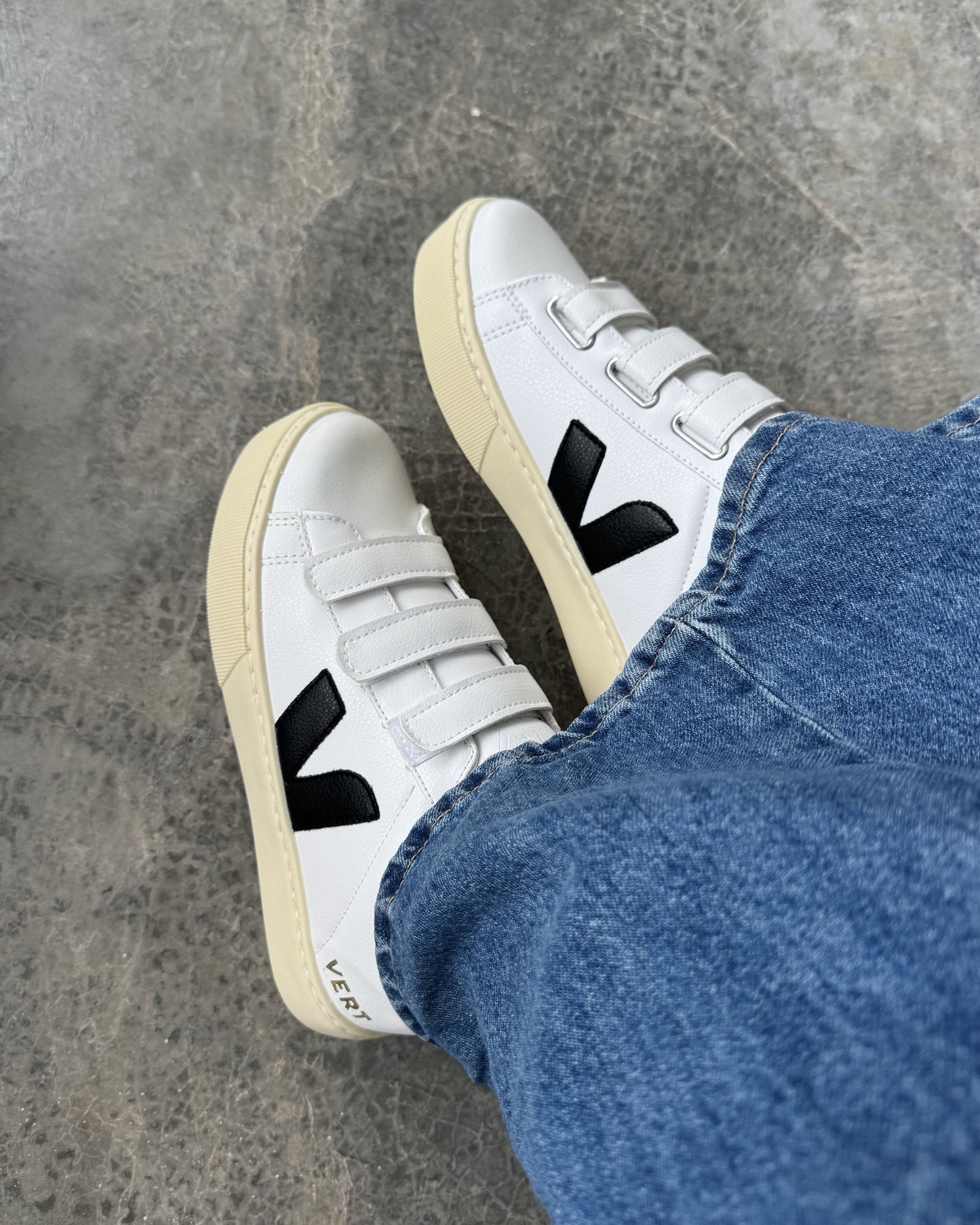 Tênis Vert Off White com Preto