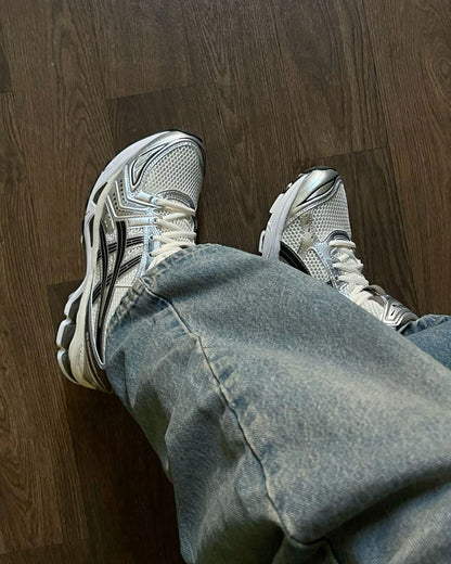 Tênis Asics Kayano Prata e Preto em Mesh