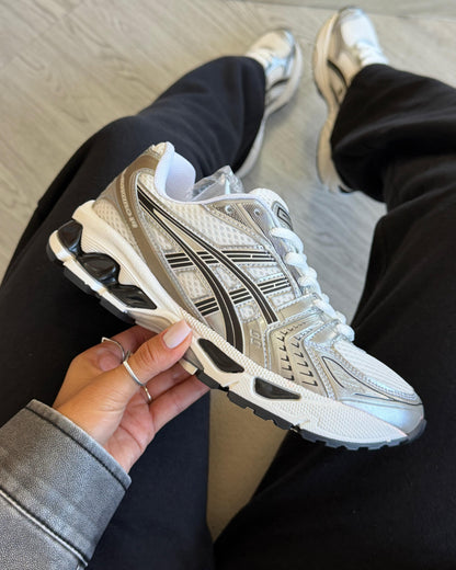 Tênis Asics Kayano Prata e Preto em Mesh