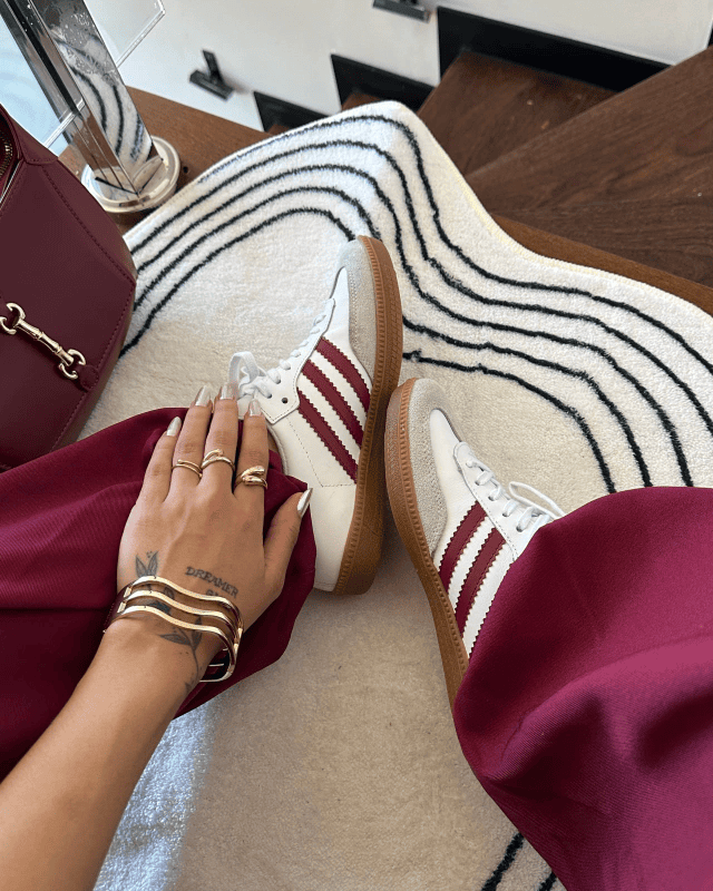 Tênis AD Samba Feminino Branco com Detalhes Vermelhos em Couro