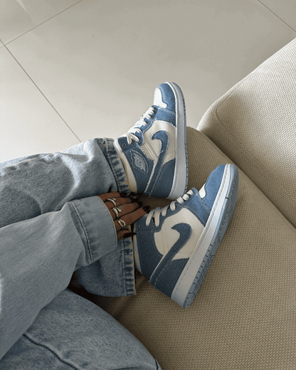 Tênis Jordan Denim Jeans Feminino com Pingentes no Cadarço