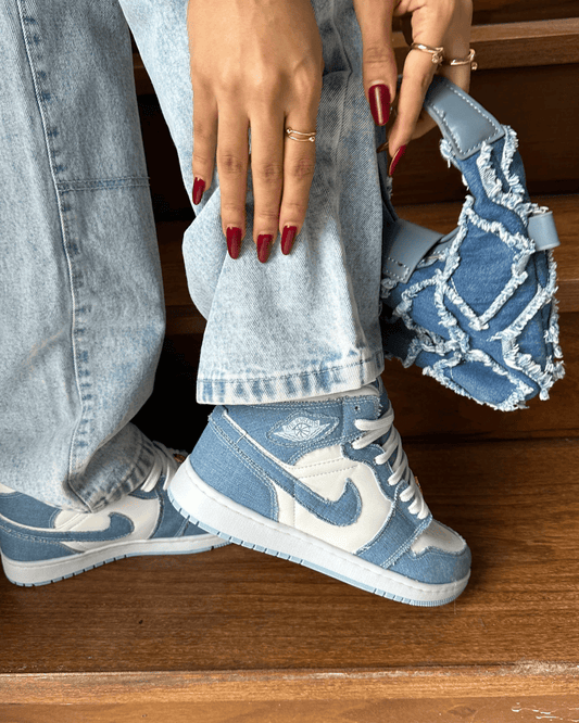 Tênis Jordan Denim Jeans Feminino com Pingentes no Cadarço