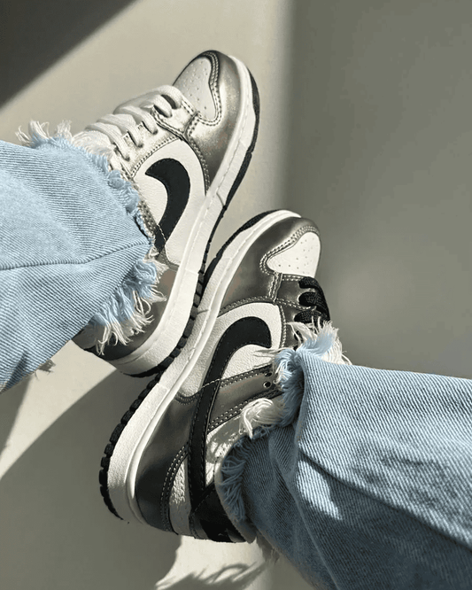 Tênis Dunk Chumbo e Preto Feminino Casual com Cadarço Duplo