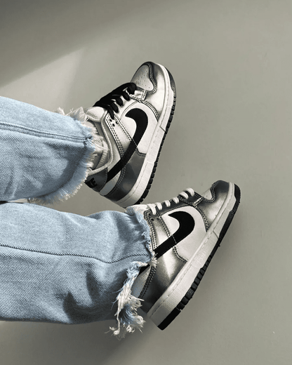 Tênis Dunk Chumbo e Preto Feminino Casual com Cadarço Duplo