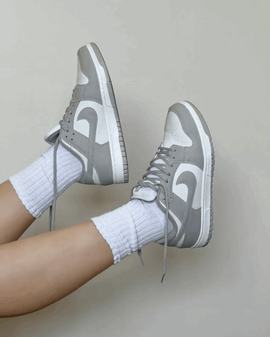 Tênis Dunk Cinza Feminino Casual Confortável e Estiloso