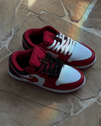 Tênis Jordan Low Vermelho Feminino com Solado em Borracha